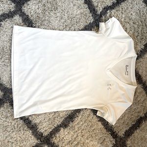 Athletic women’s under armor t-shirt (white)